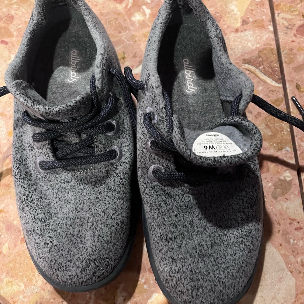 Women's Wool Runners size 6